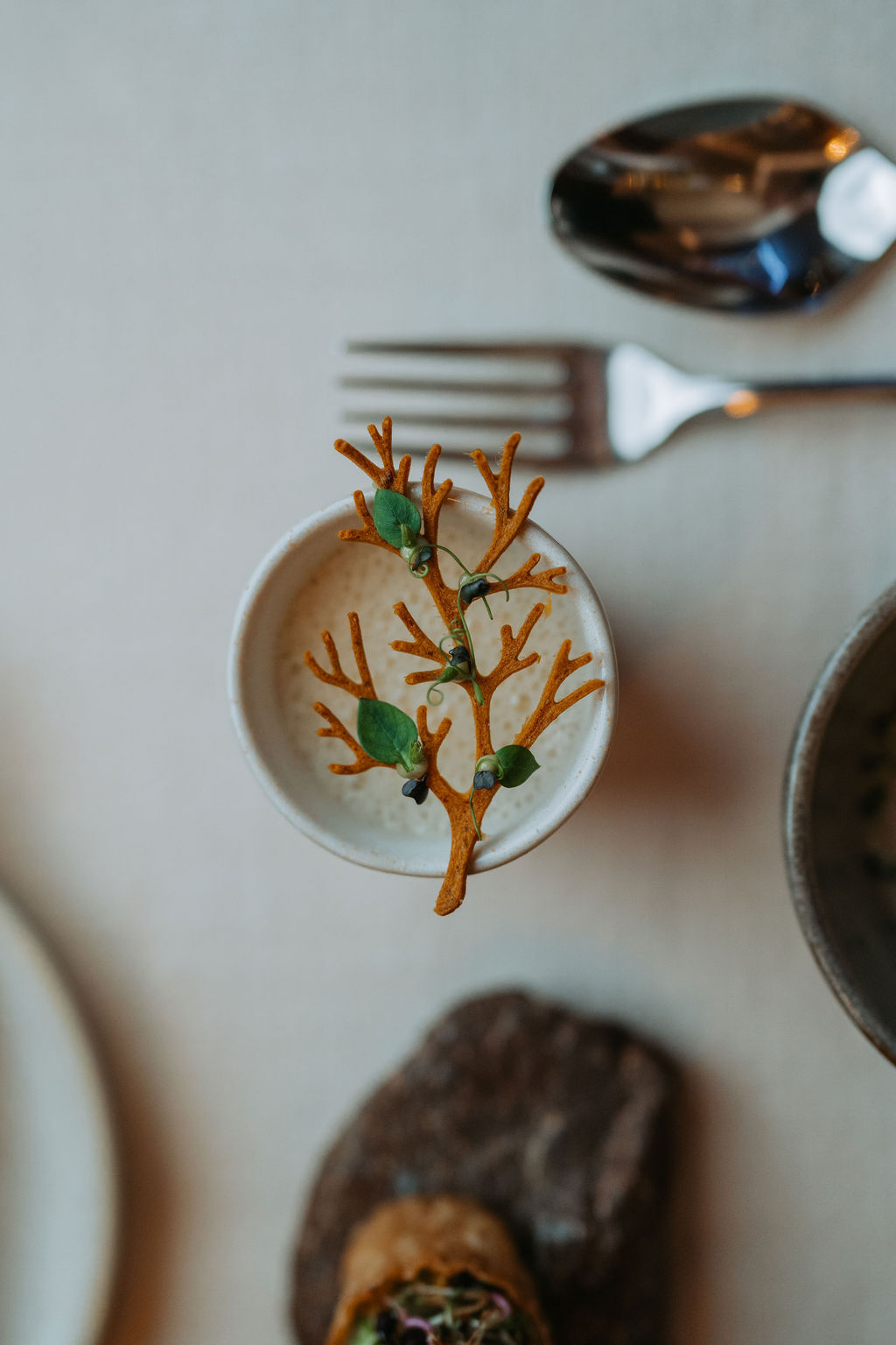 Vegetarisches Gericht mit saisonalem Gemüse aus der Seelen.Küche am Weissensee Hotel zum Weissensee Vegetarisches Gericht mit saisonalem Gemüse aus der Seelen.Küche am Weissensee Hotel zum Weissensee