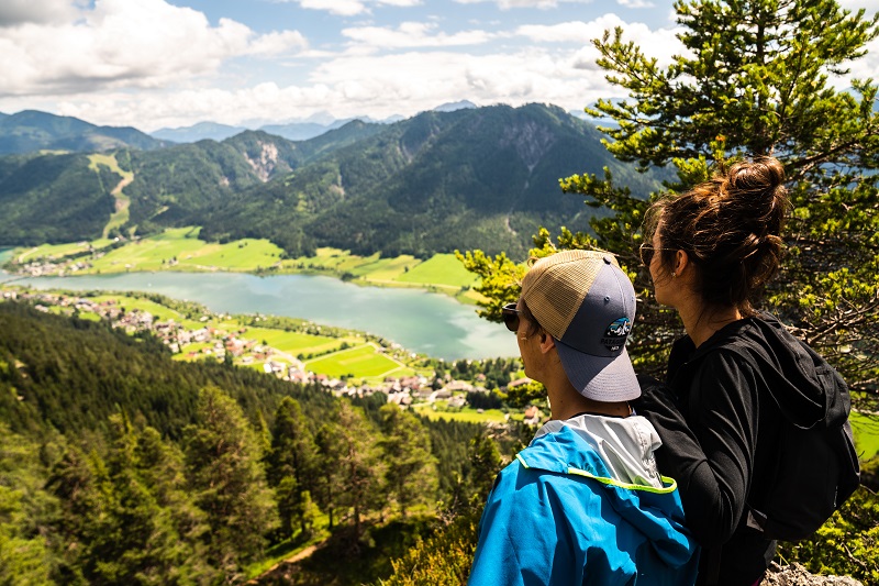 Hotel Gasthof Weissensee Kärnten gemütlich Aktivurlaub Naturpark Wandern Wanderurlaub Panoramawandern Aktivurlaub Hotel Gasthof Weissensee Kärnten gemütlich Aktivurlaub Naturpark Wandern Wanderurlaub Panoramawandern Aktivurlaub