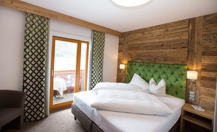 Doppelzimmer Standard Hotel Gasthof Weissensee Kärnten Doppelzimmer Standard Hotel Gasthof Weissensee Kärnten